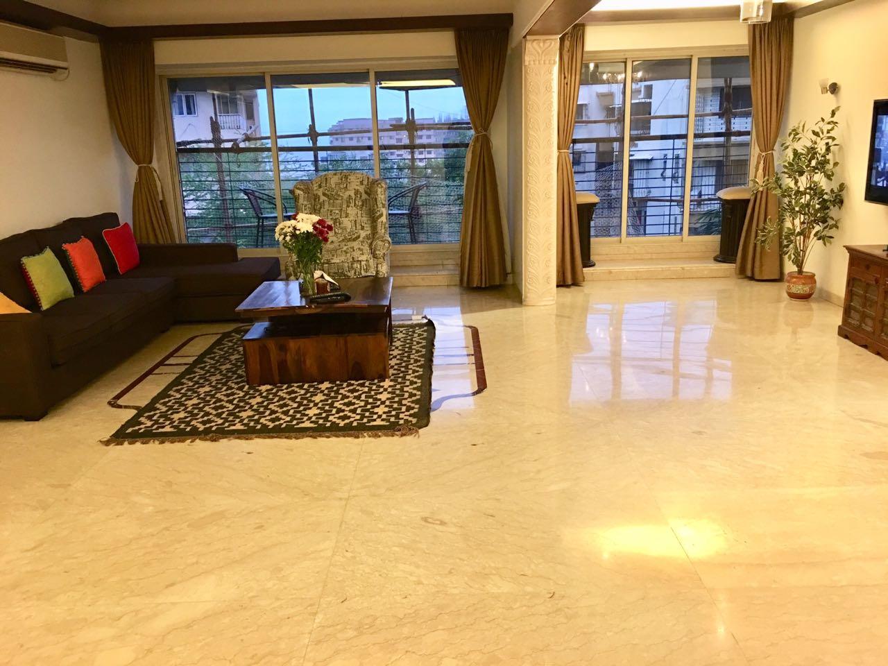3 BHK Semi Furnished in Nakshatra Apartments , Bandra West